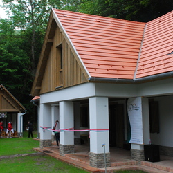 Nagybörzsöny - Kisirtáspuszta, turistaház átépítési munkái